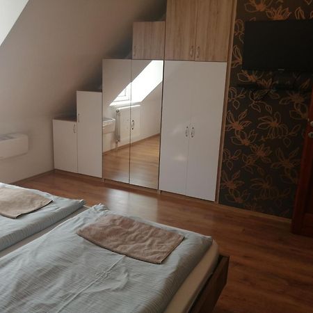 Anita Apartman Бік Екстер'єр фото