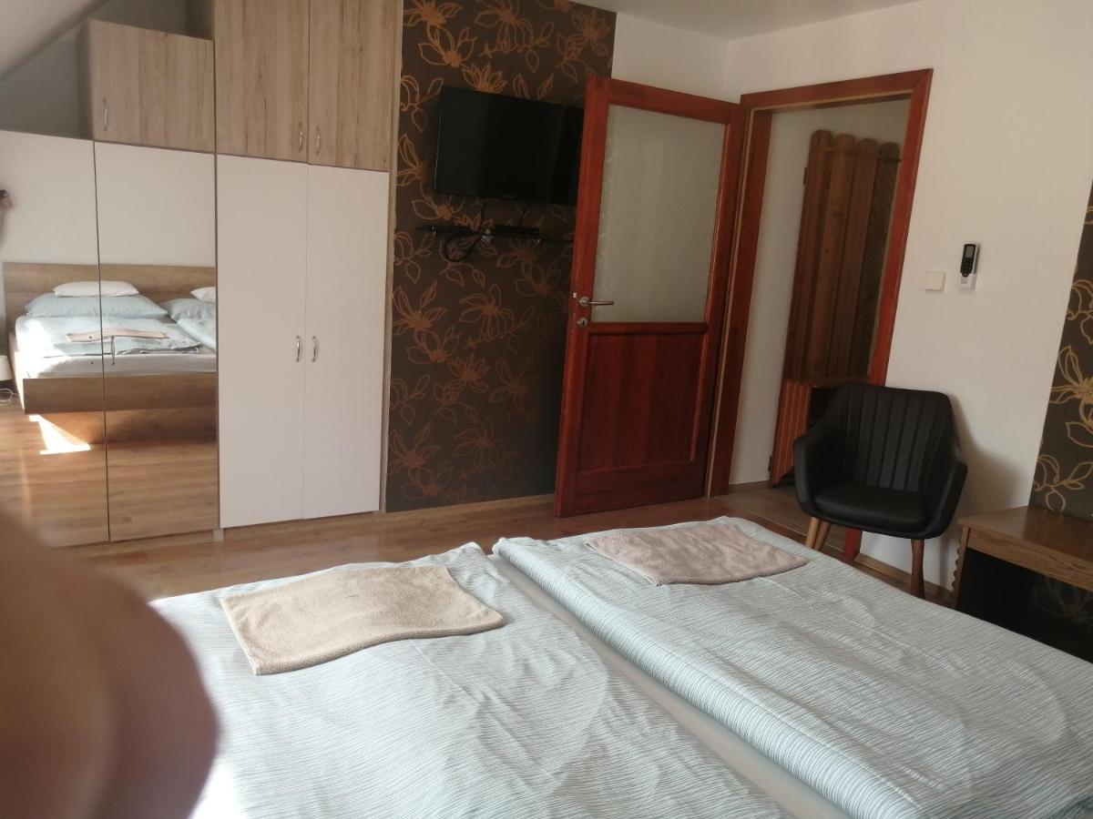 Anita Apartman Бік Екстер'єр фото