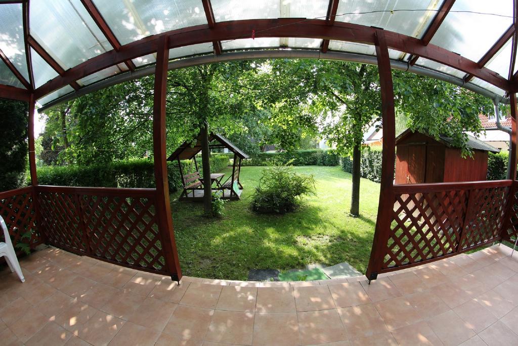 Anita Apartman Бік Екстер'єр фото
