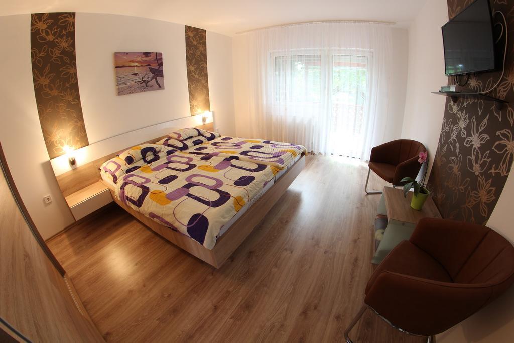 Anita Apartman Бік Екстер'єр фото